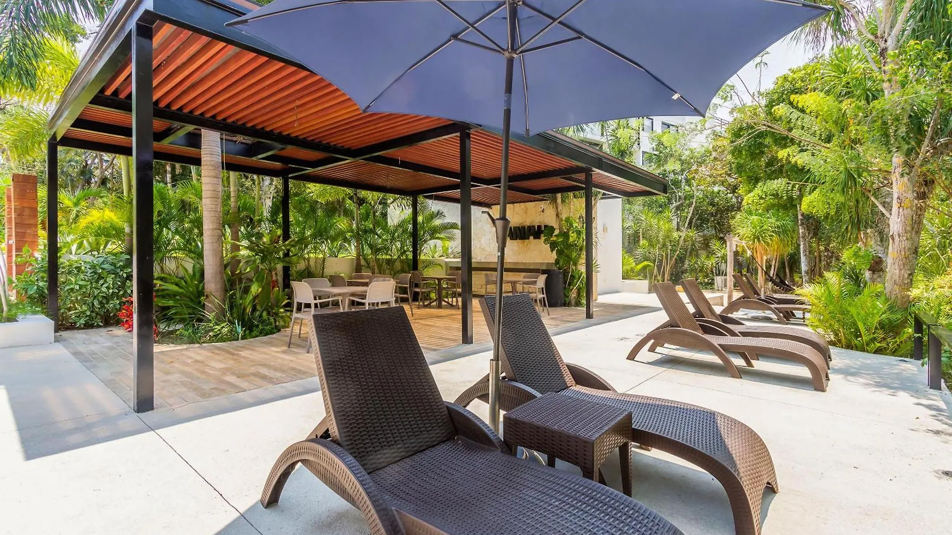 Tropical Bliss Apartments 3 Pools Rooftop Lounge And Gym Akumal 0*,  Μεξικό