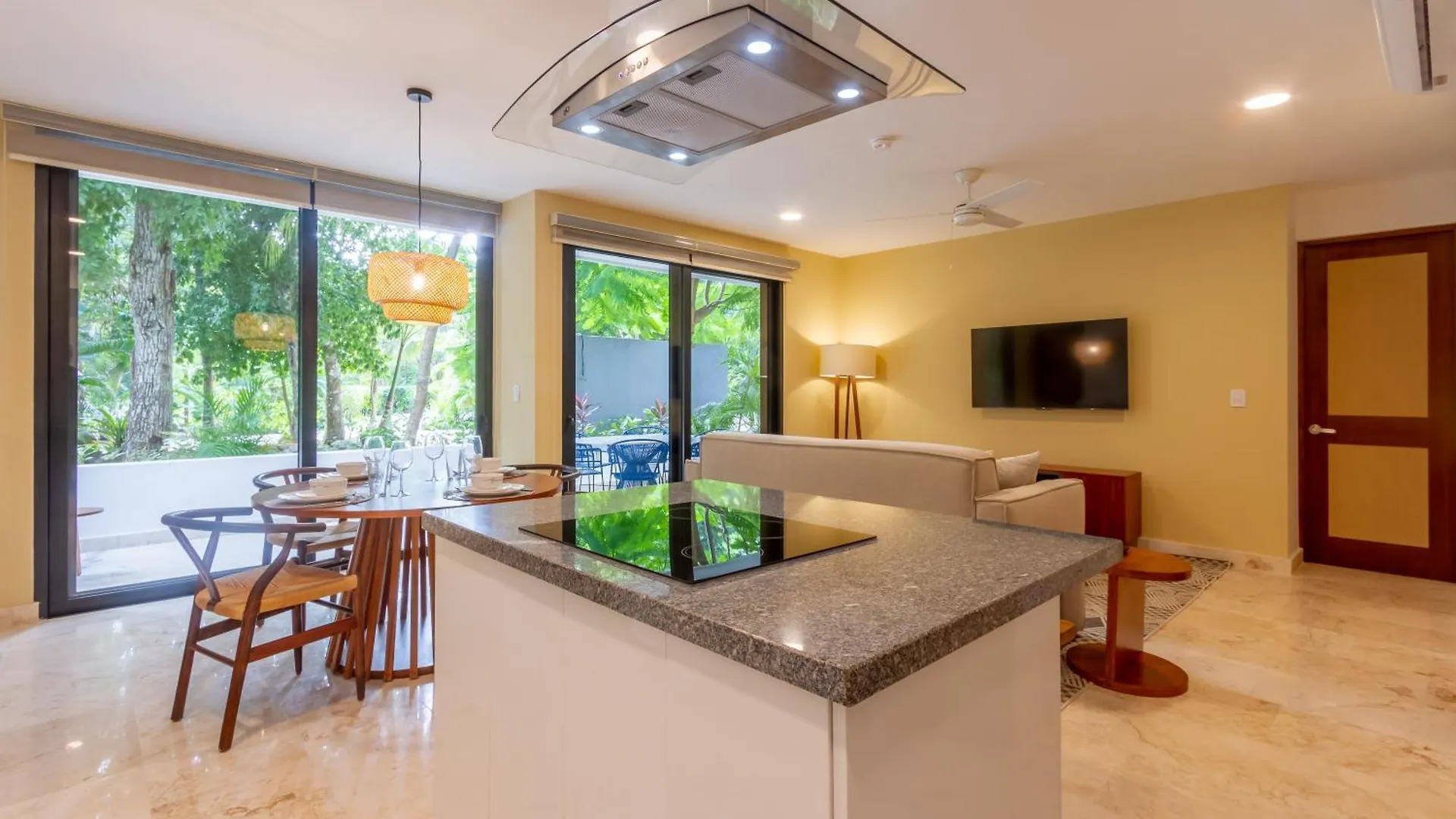 Tropical Bliss Apartments 3 Pools Rooftop Lounge And Gym Akumal