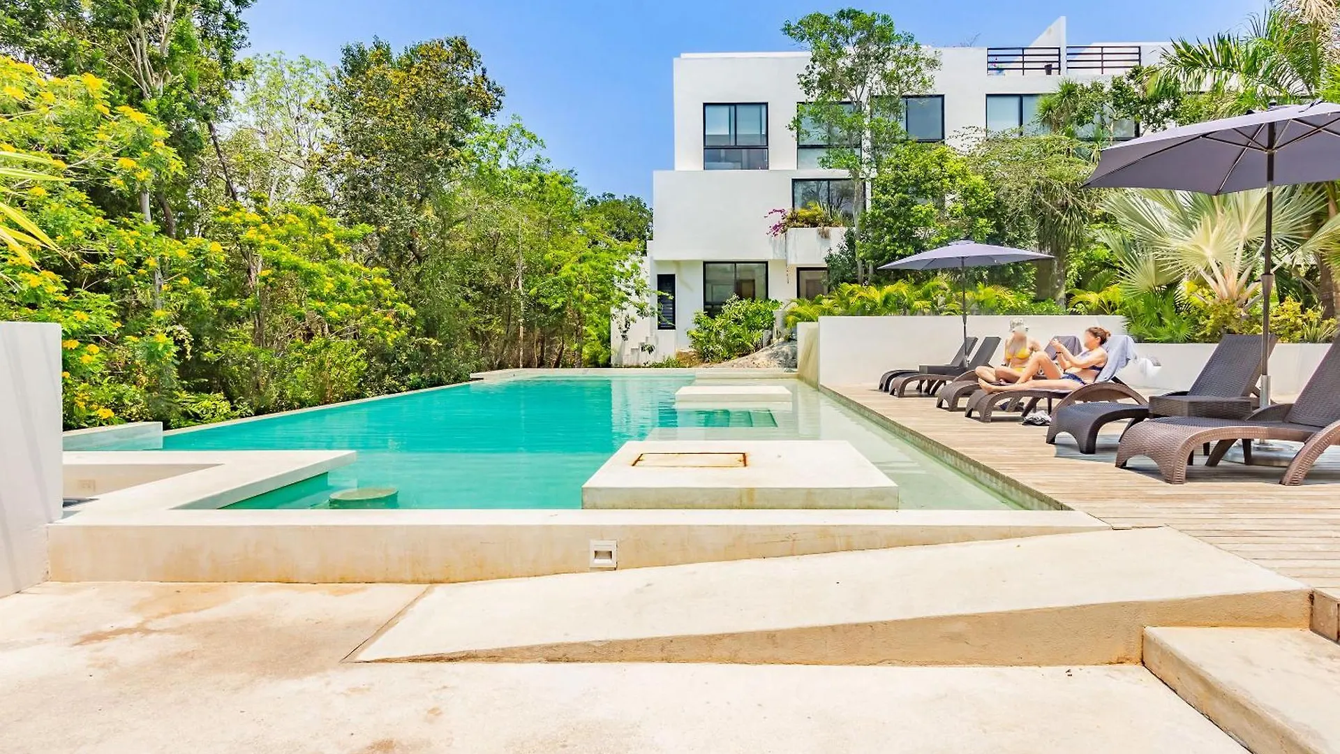 Tropical Bliss Apartments 3 Pools Rooftop Lounge And Gym Akumal