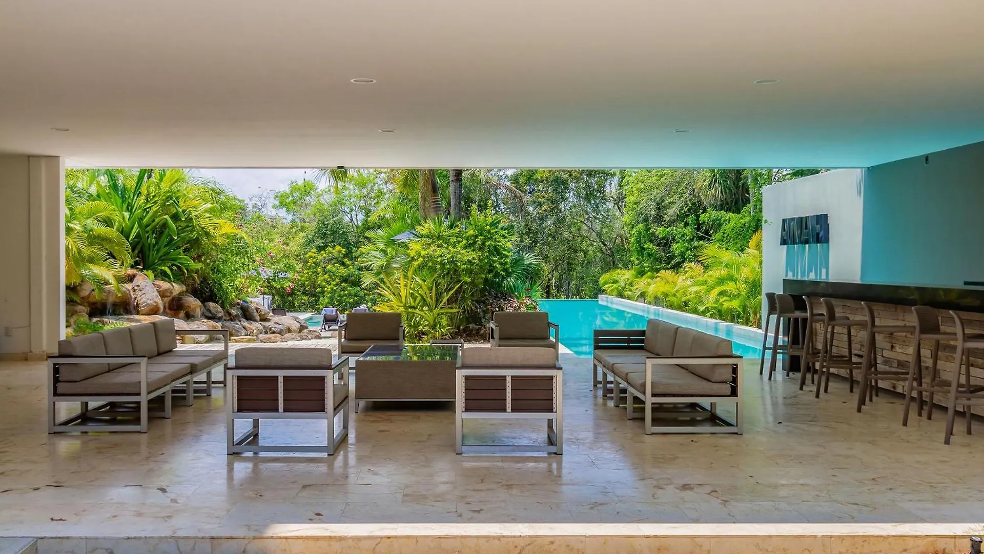 Tropical Bliss Apartments 3 Pools Rooftop Lounge And Gym Akumal 0*,  Meksika