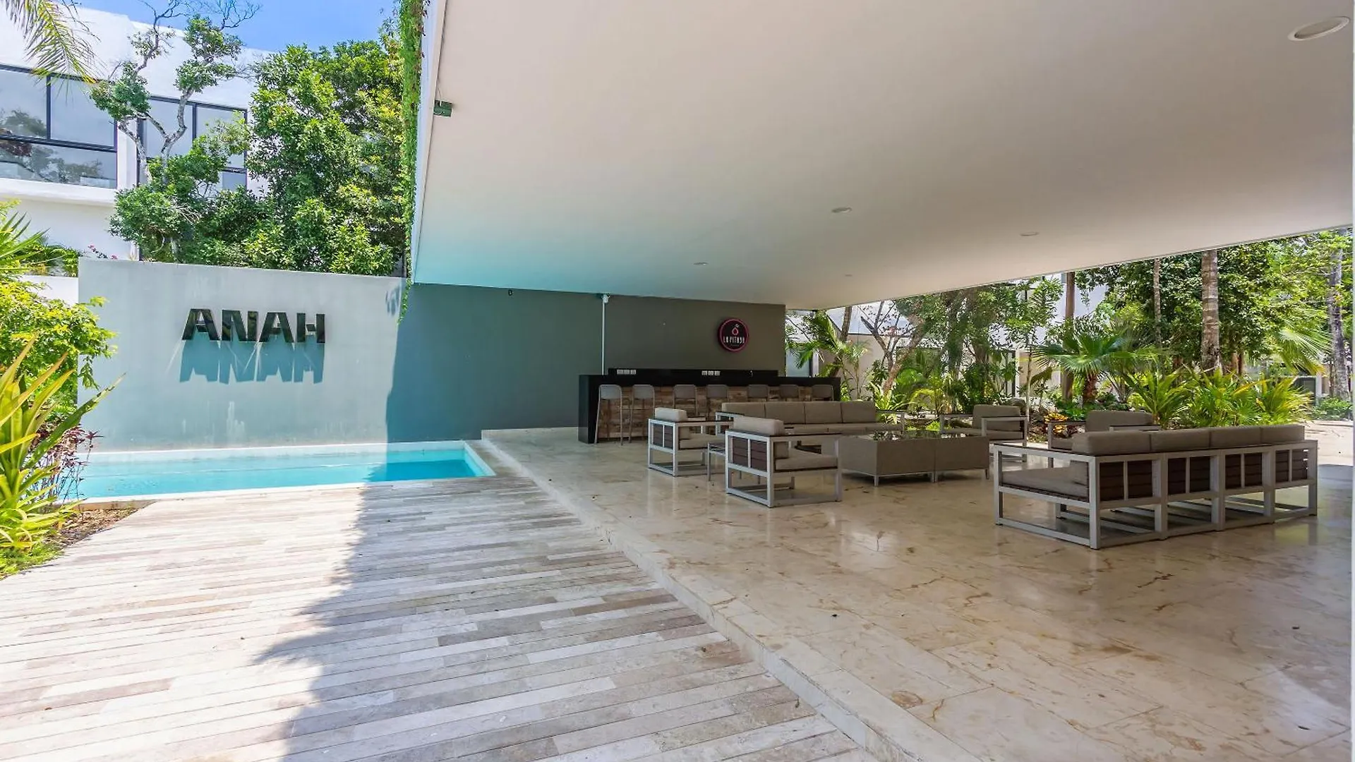 Tropical Bliss Apartments 3 Pools Rooftop Lounge And Gym Akumal 0*,